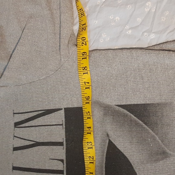 MARILYN MONROE GRAY AND BLACK TOP, SIZE SMALL - Picture 4 of 6